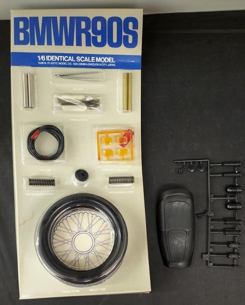 TAMIYA 1/6 BMW R90S Motorcycle Series No.8 - Banzai Thrifting | BanzaiHobby