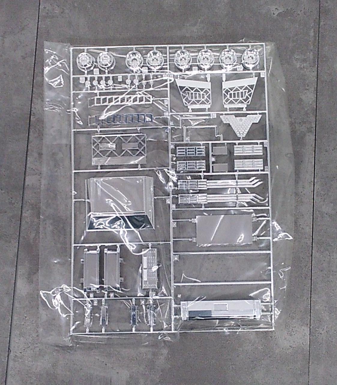 AOSHIMA Plastic Model Toshomaru - Banzai Thrifting | BanzaiHobby