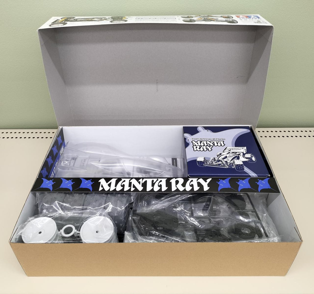 TAMIYA Plastic Model MANTARAY 1/10 Electric RC 4WD Racing Buggy - Banzai Thrifting | BanzaiHobby