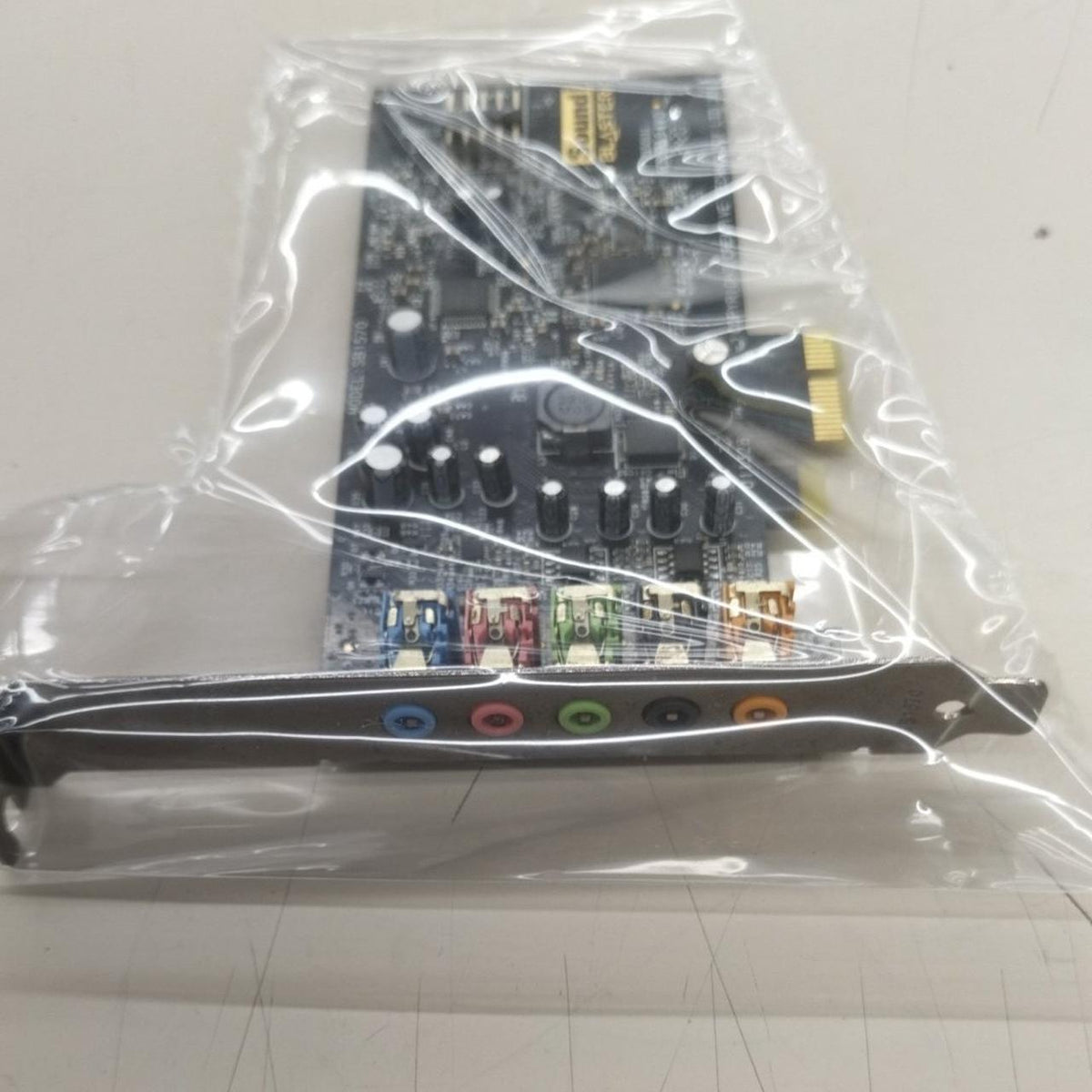 CREATIVE Sound Card: SB1570