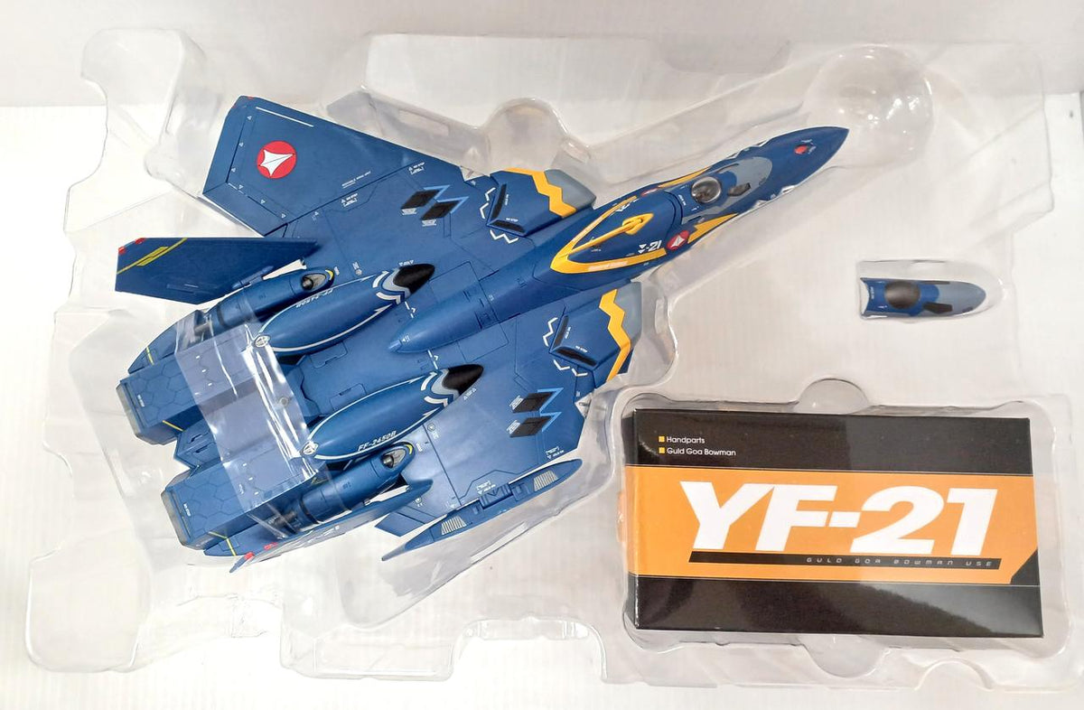 BANDAI DX Chogokin YF-21 (Guld Gore Bowman's Unit)