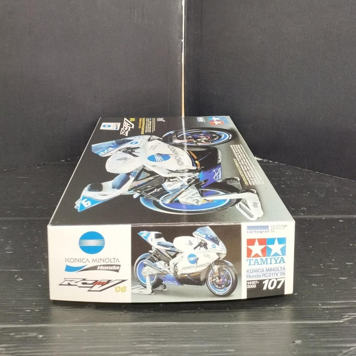 TAMIYA Motorcycle KONICA MINOLTA HONDA RC211V 06 - Banzai Thrifting | BanzaiHobby