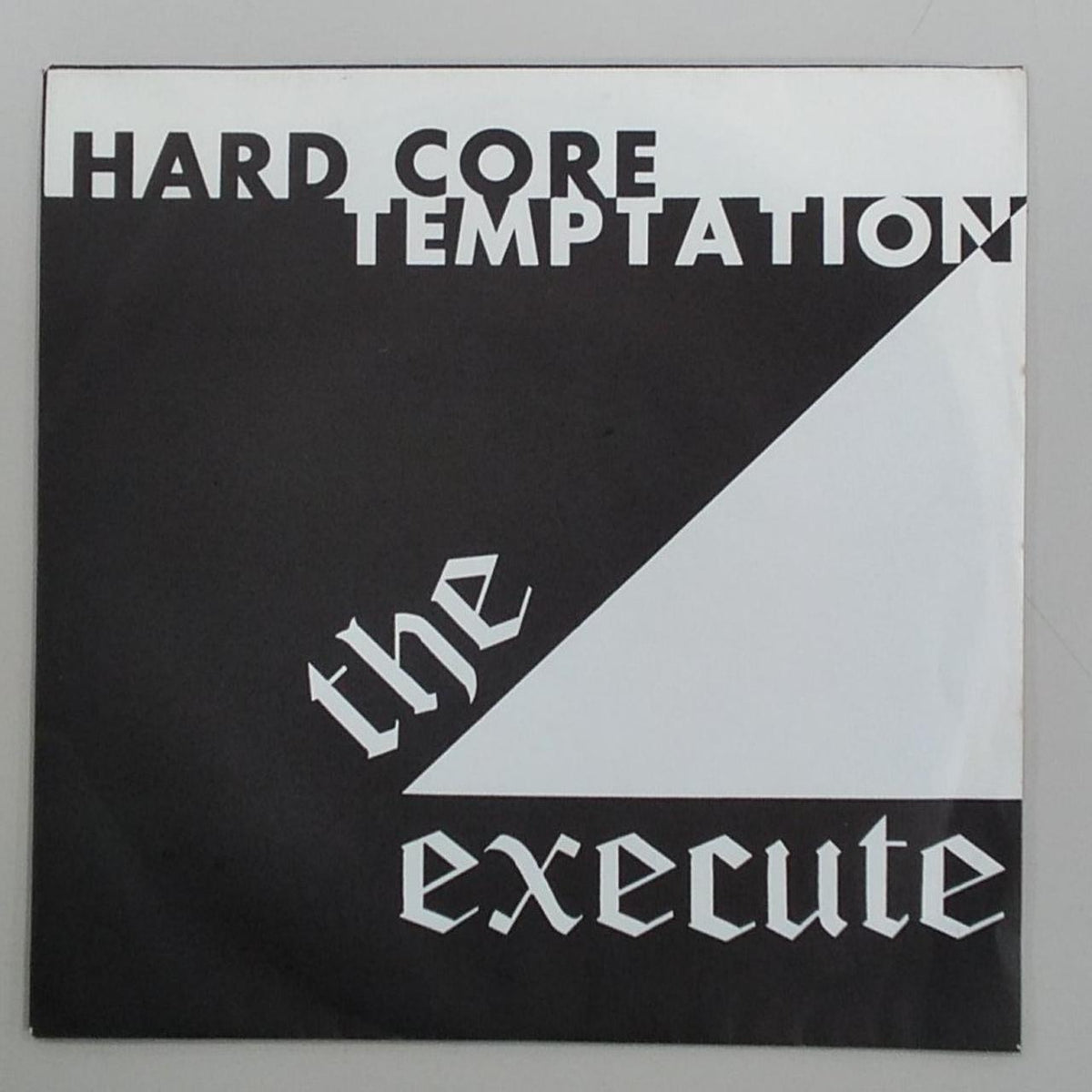 DOA RECORDS THE EXECUTE/HARD CORE TEMPTATI DOA-002