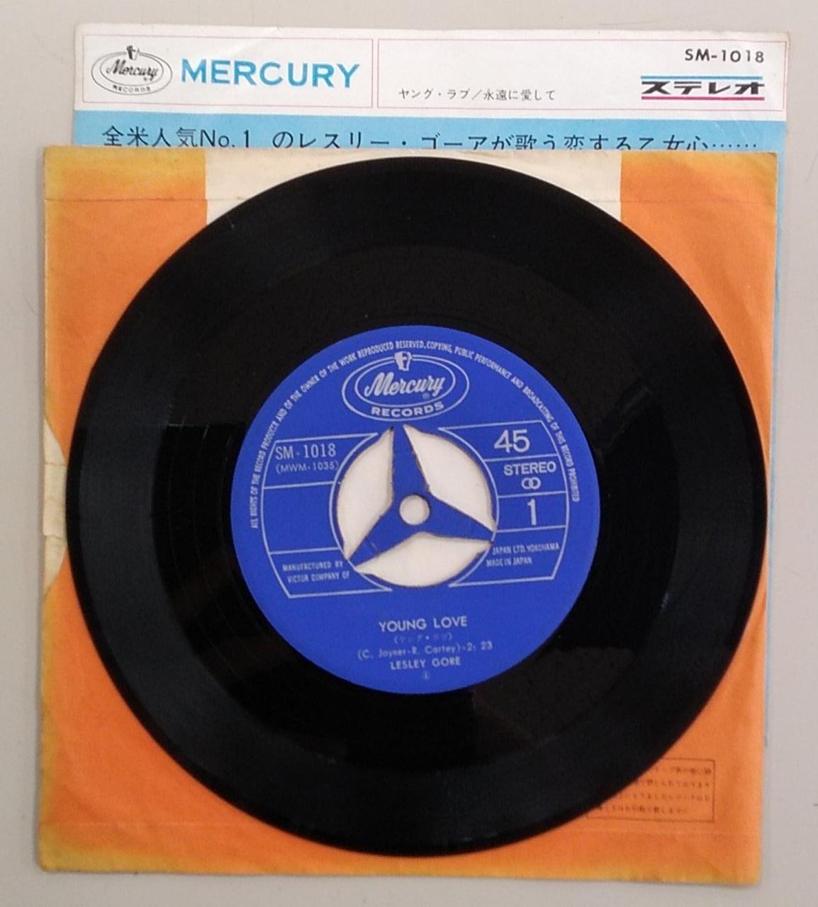 MERCURY Leslie Gore / Young Love SM-1018