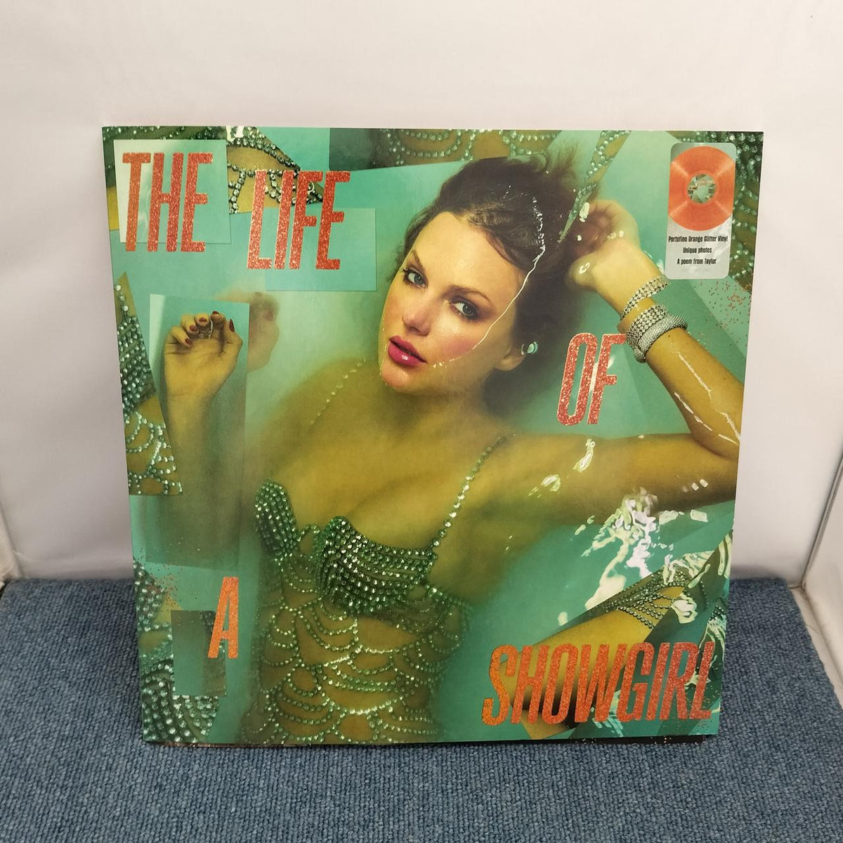 REPUBLIC RECORDS Western Music THE LIFE OF A SHOWGIRL Taylor Su