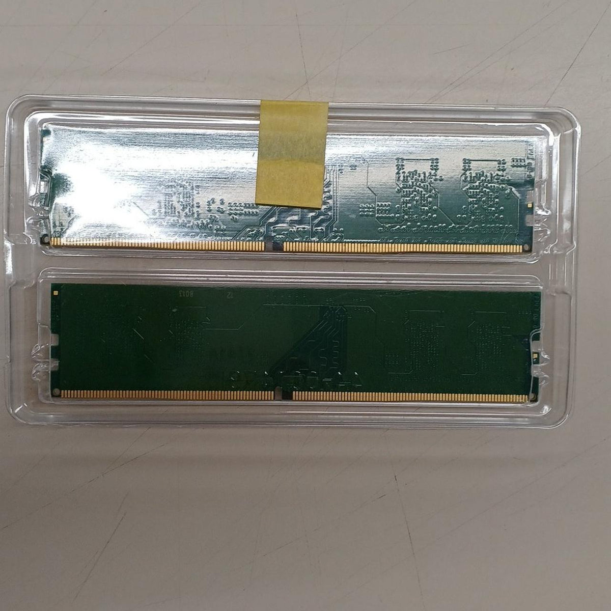 SANMAX TECHNOLOGIES Memory SMD-U4G26ME-26VR