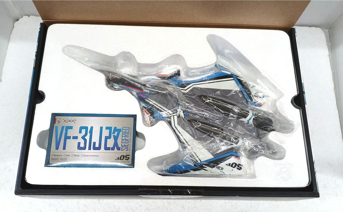 BANDAI DX Chogokin VF-31J Hayate Machine