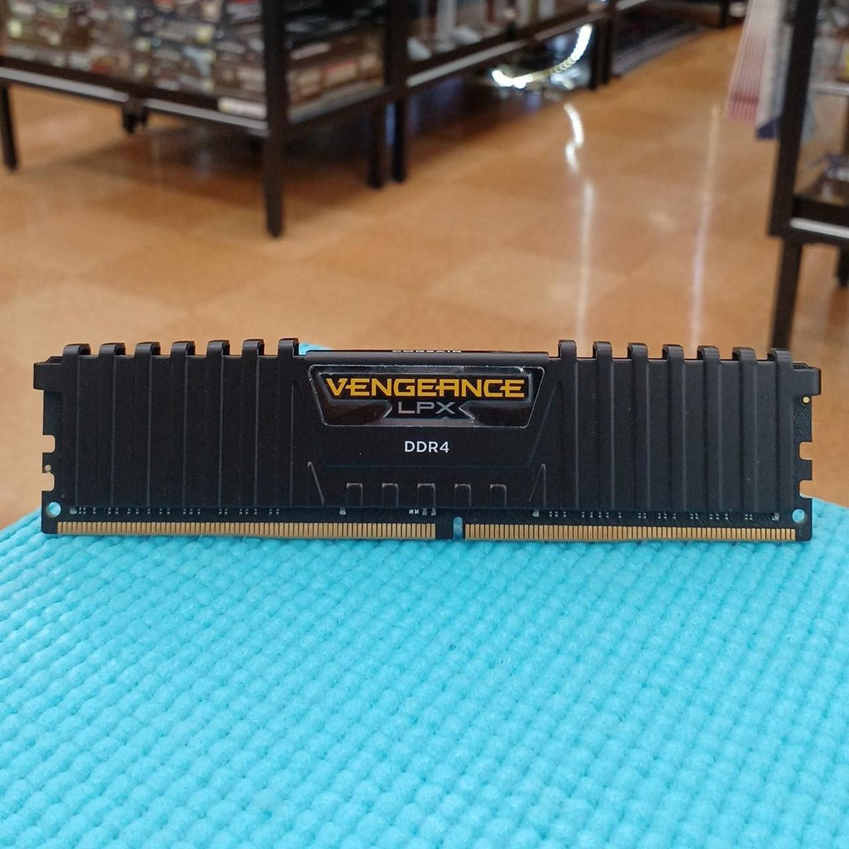 CORSAIR PC Memory CMK32GX4M2A2666C16