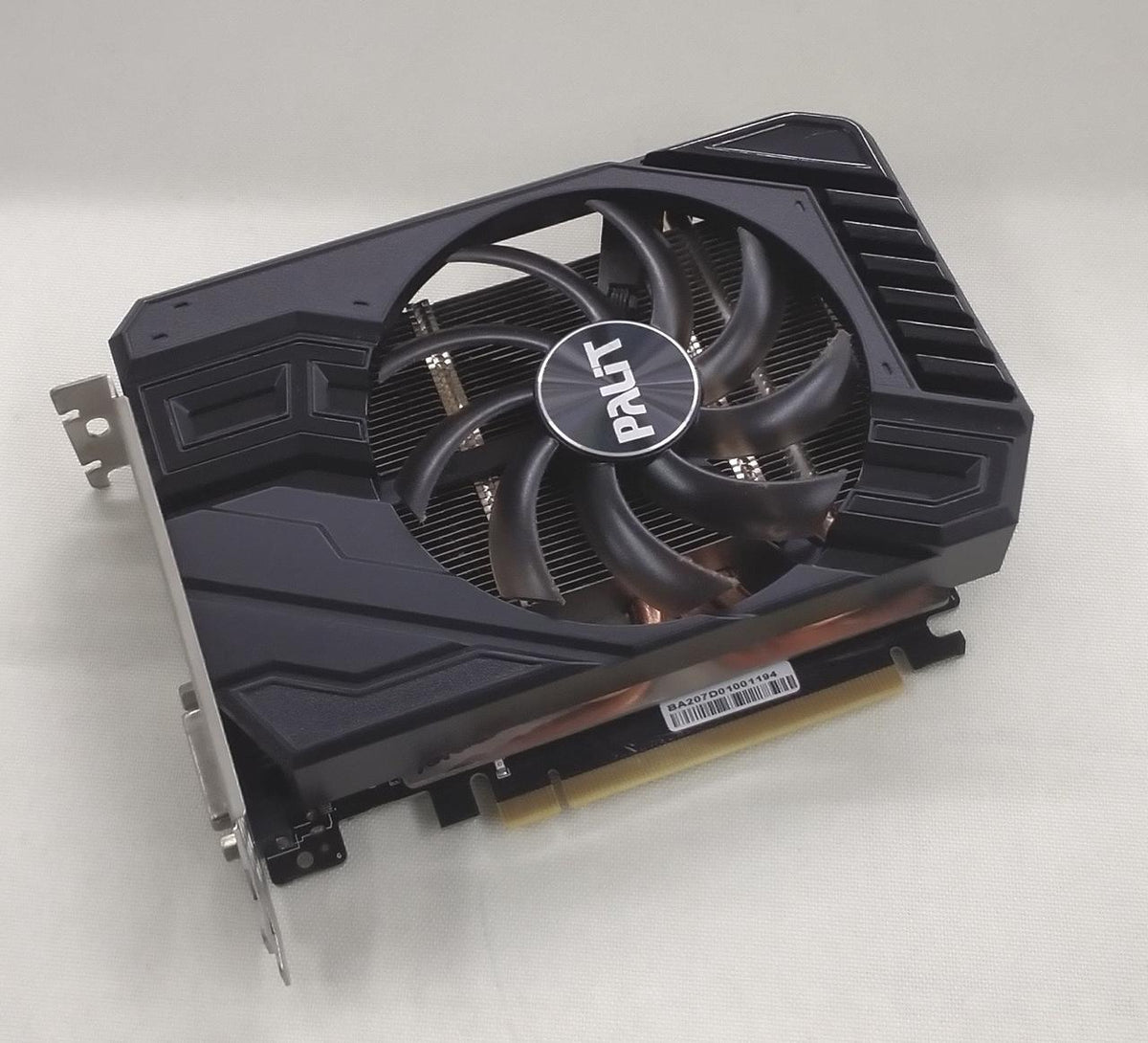 PALIT Graphics Board: NE6166S018J9-161F
