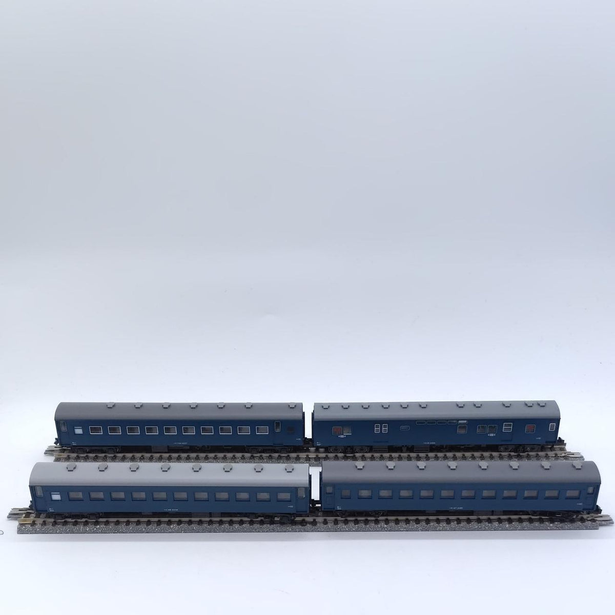 KATO N Gauge Old Model Passenger Cars 4-Car Set (Blue) - Banzai Thrifting | BanzaiHobby