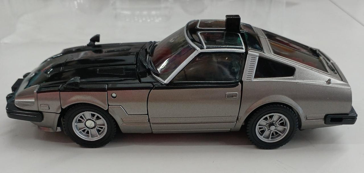 Takara Tomy Robot Soft Vinyl Figure MP-18 Streak Nissan Fairlady 280Z-T - Takara Tomy Banzai Hobby