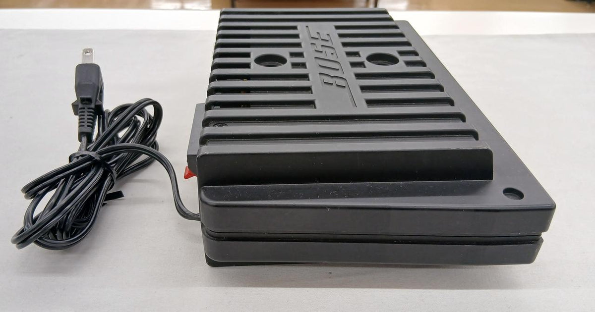 BOSE Power Amplifier 1705II.
