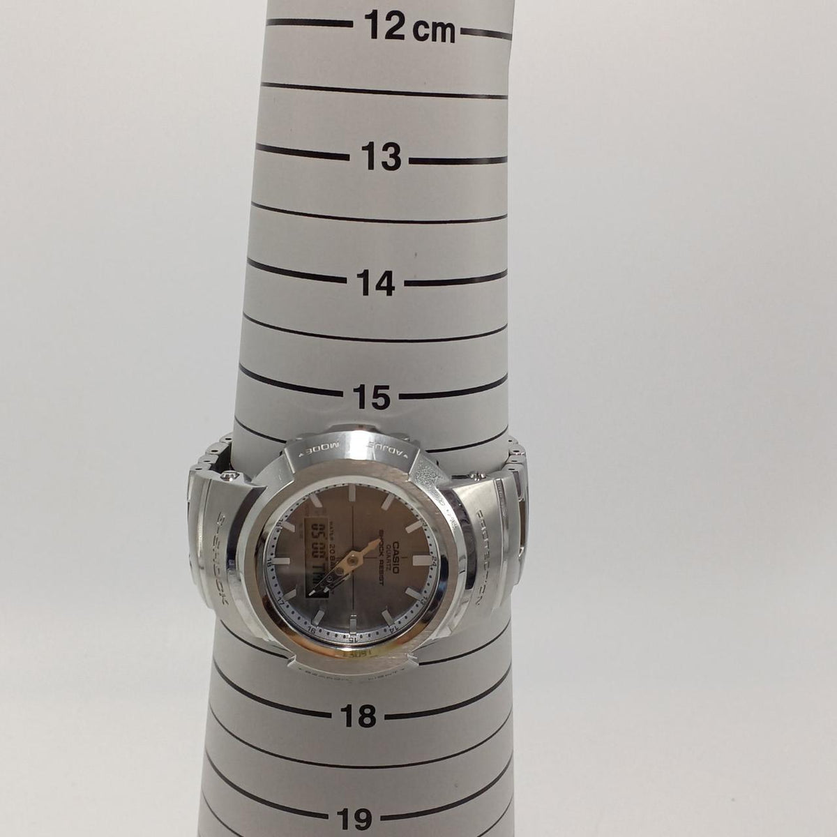 CASIO G-SHOCK AWM-500D-1A8JF
