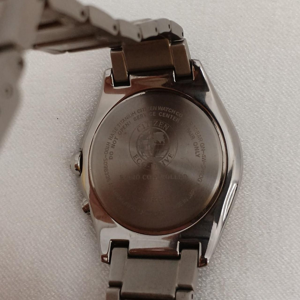 CITIZEN Eco-Drive H100-S098335