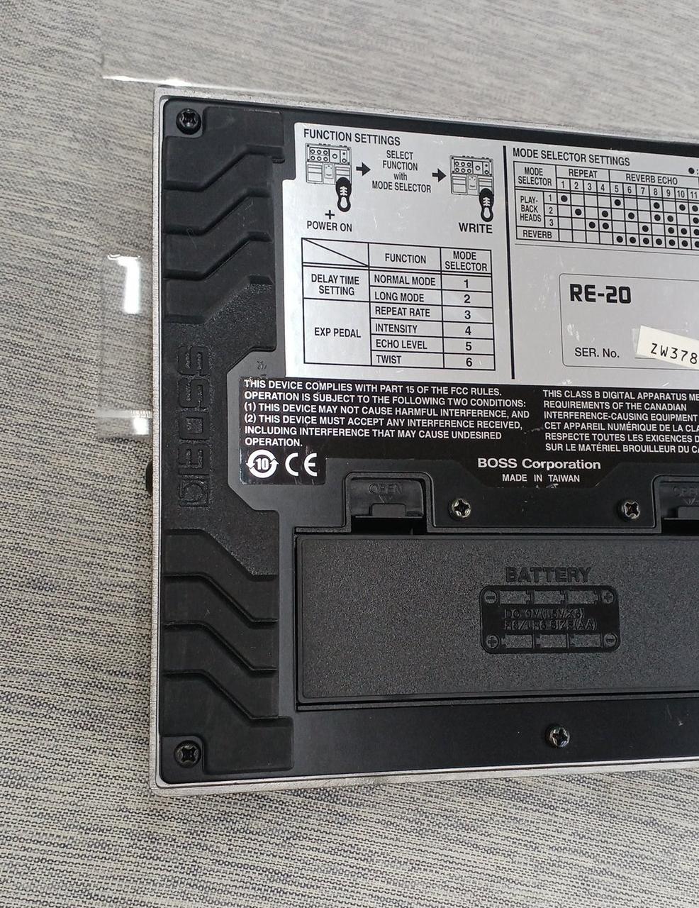 BOSS Space Echo RE-20