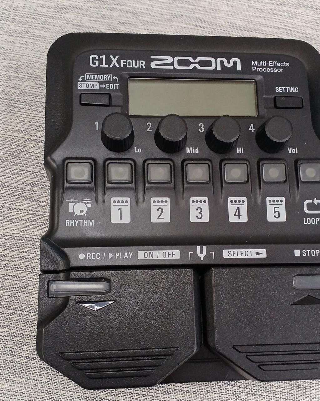 ZOOM Multi-effector G1XFOUR