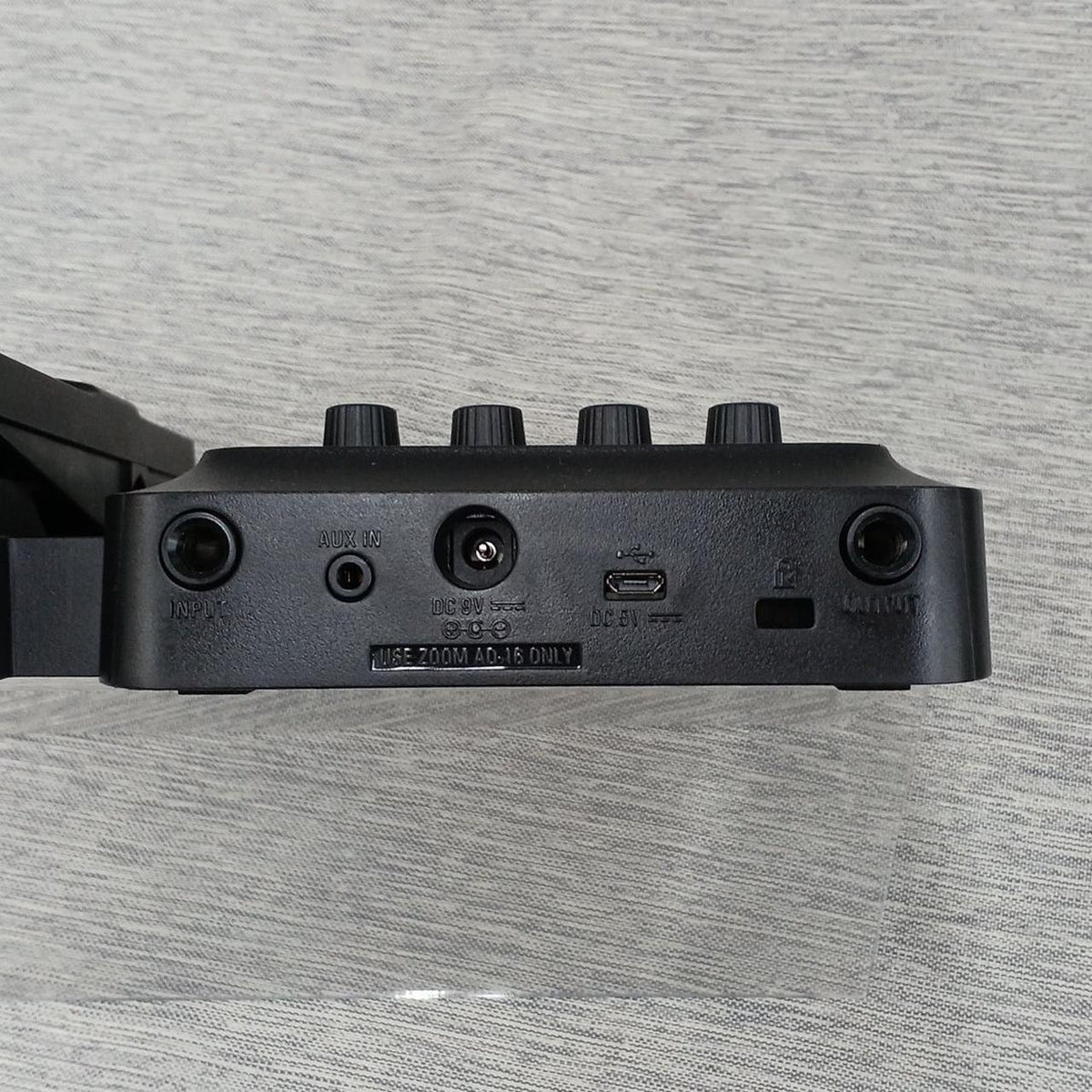 ZOOM Multi-effector G1XFOUR