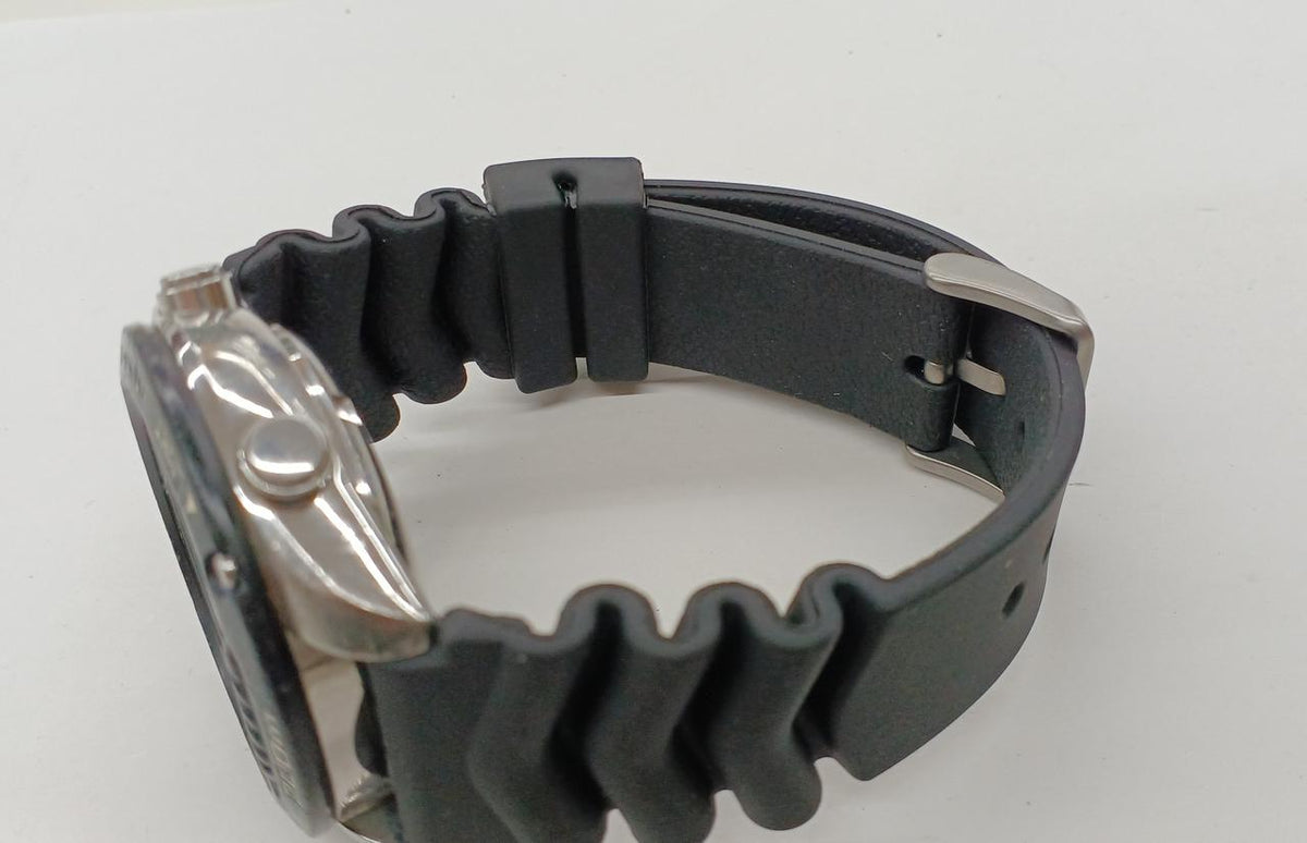 SEIKO Scuba Watch M705-5A00