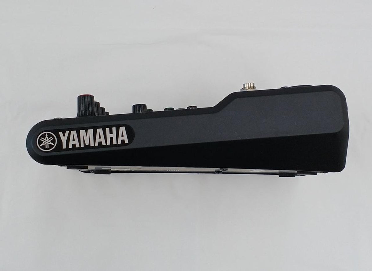 YAMAHA Mixer MG06