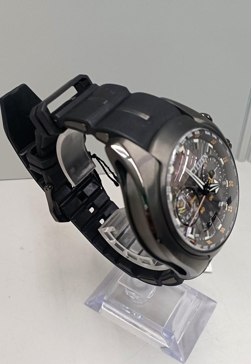 CITIZEN Eco-Drive Satellite Wave H909-S085012