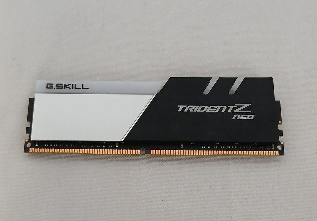 G.SKILL Desktop Memory F4-3200C16D-32GTZN