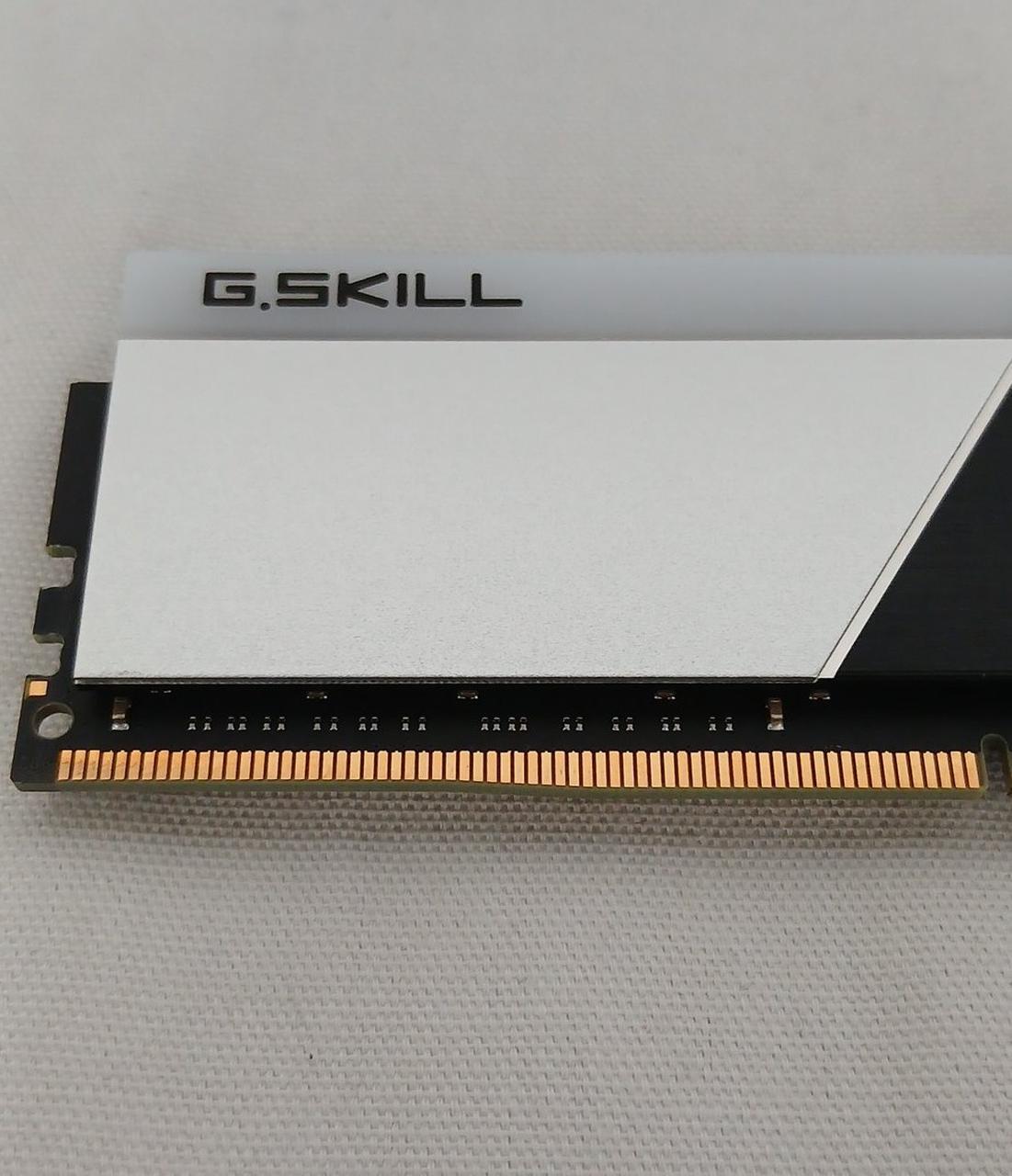 G.SKILL Desktop Memory F4-3200C16D-32GTZN