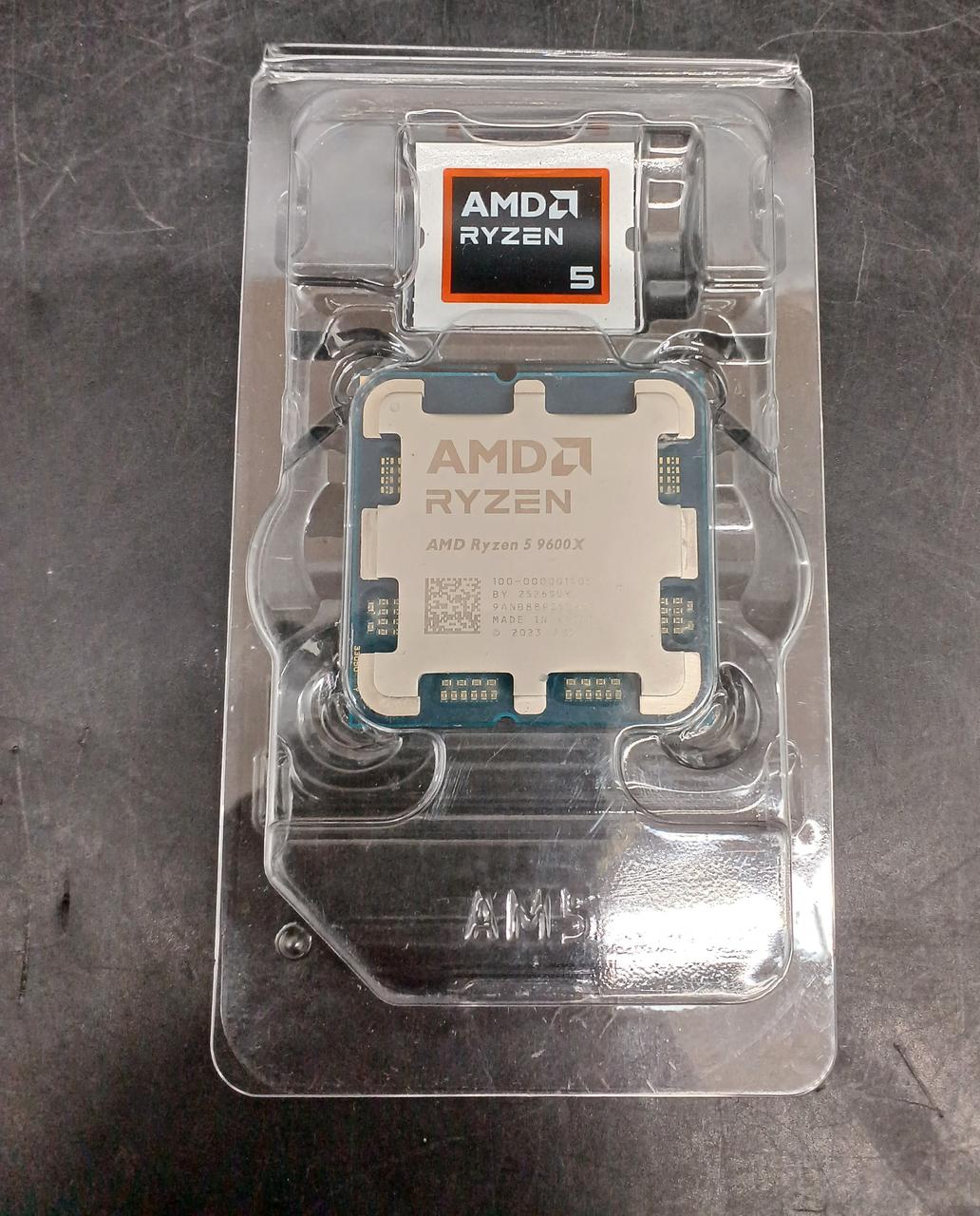 AMD CPU RYZEN5 9600X