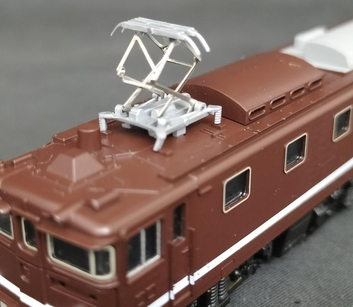 TOMIX EF64 Class 1000 Electric Locomotive (Brown)