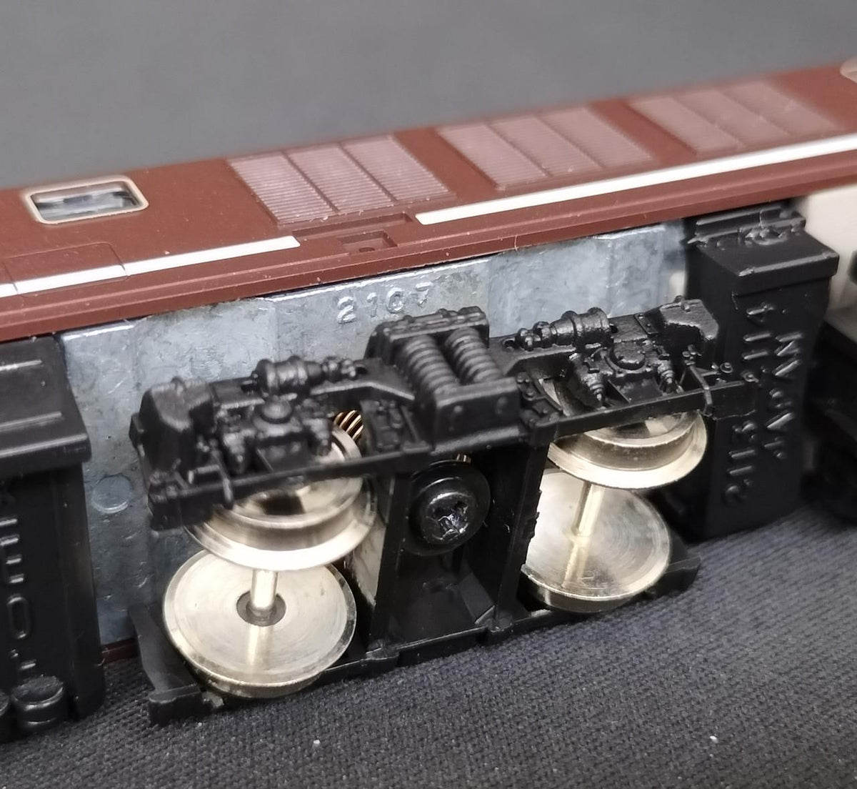 TOMIX EF64 Class 1000 Electric Locomotive (Brown)