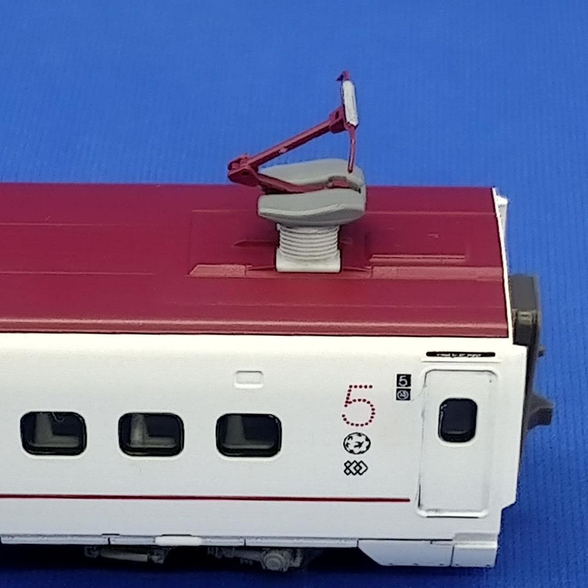 KATO Kyushu Shinkansen 800 Series Nagareboshi Shinkansen 6-Car Set 10-1729