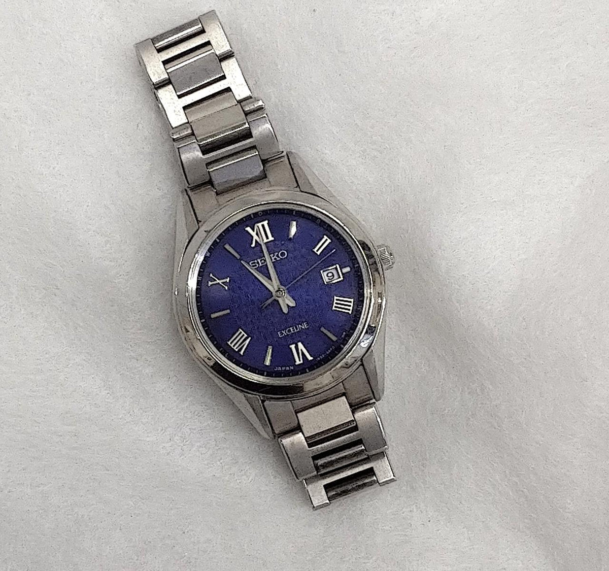 SEIKO Solar Radio-Controlled Wristwatch 1B32-0AC0