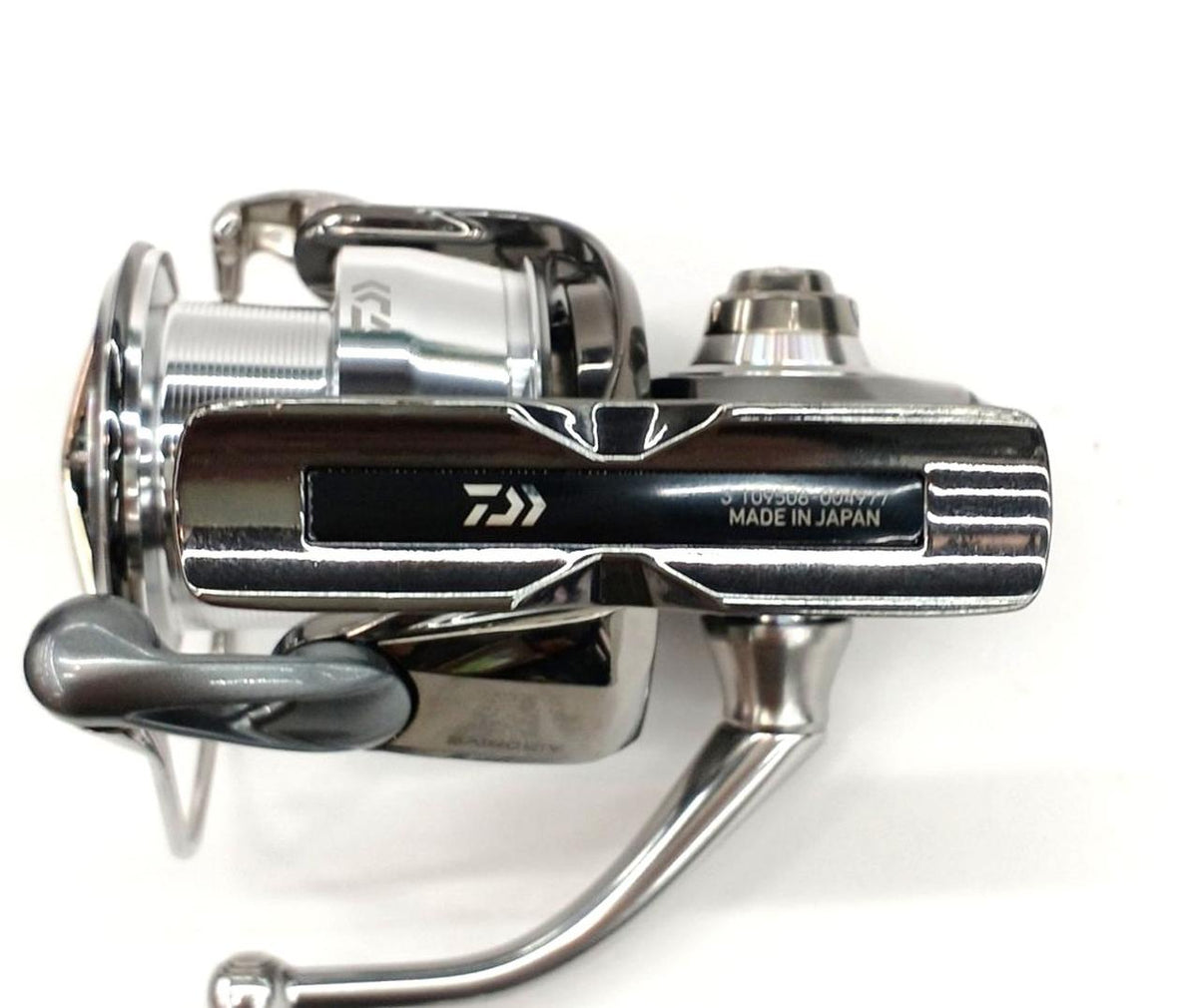 DAIWA Spinning Reel EXIST LT4000-XH - Banzai Thrifting | BanzaiHobby