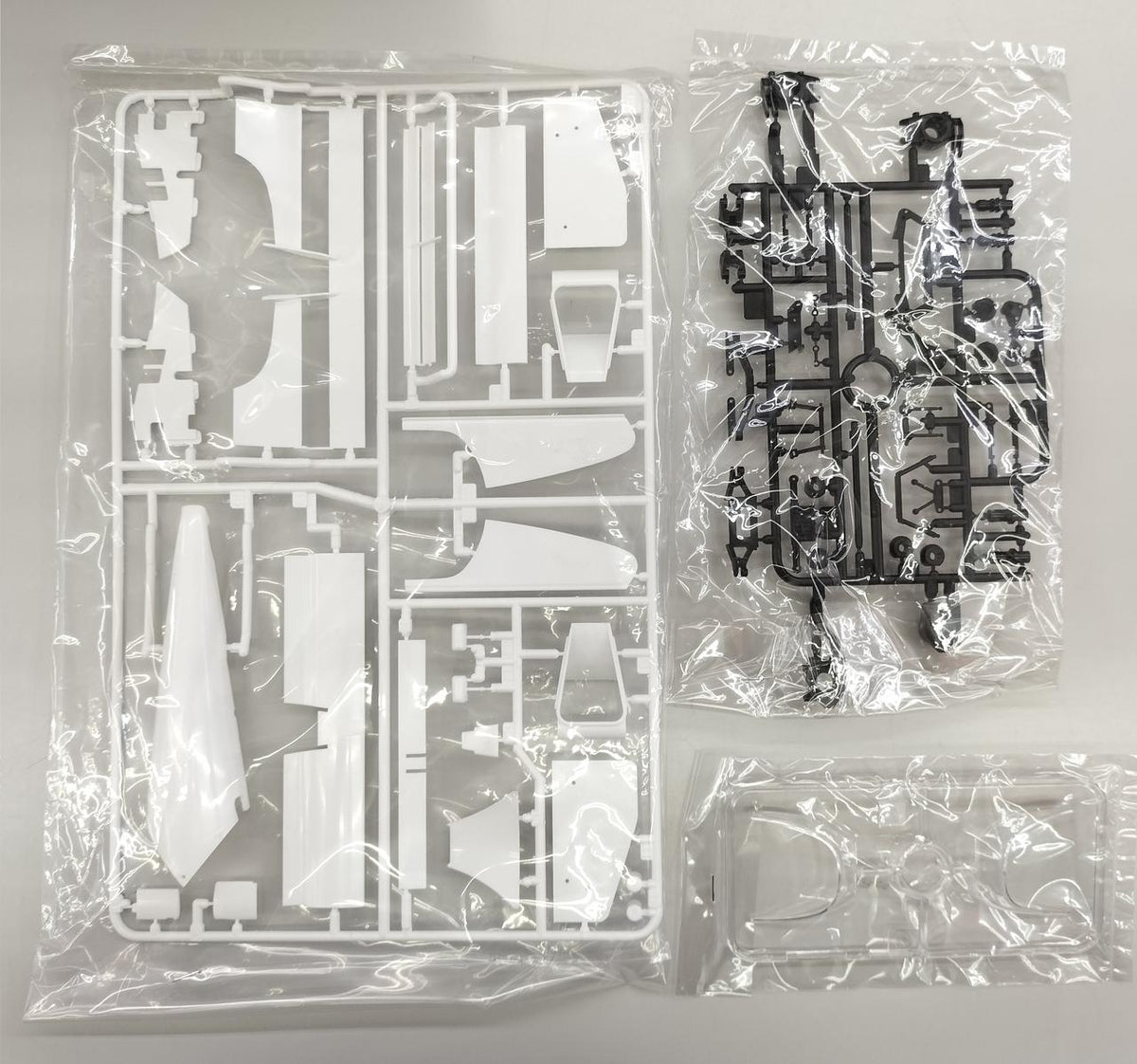 TAMIYA McLaren MP4/6 Honda 1/12 Scale Model - Banzai Thrifting | BanzaiHobby