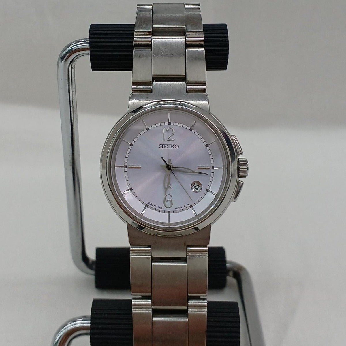 SEIKO Quartz Wristwatch 7N82-6E00 - Banzai Thrifting | BanzaiHobby