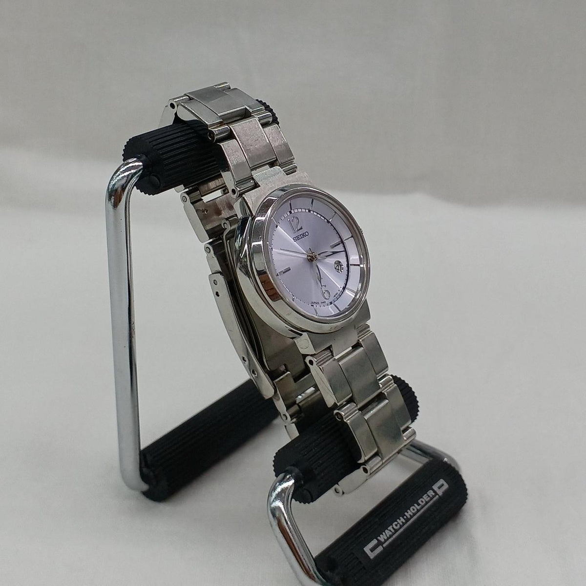 SEIKO Quartz Wristwatch 7N82-6E00 - Banzai Thrifting | BanzaiHobby