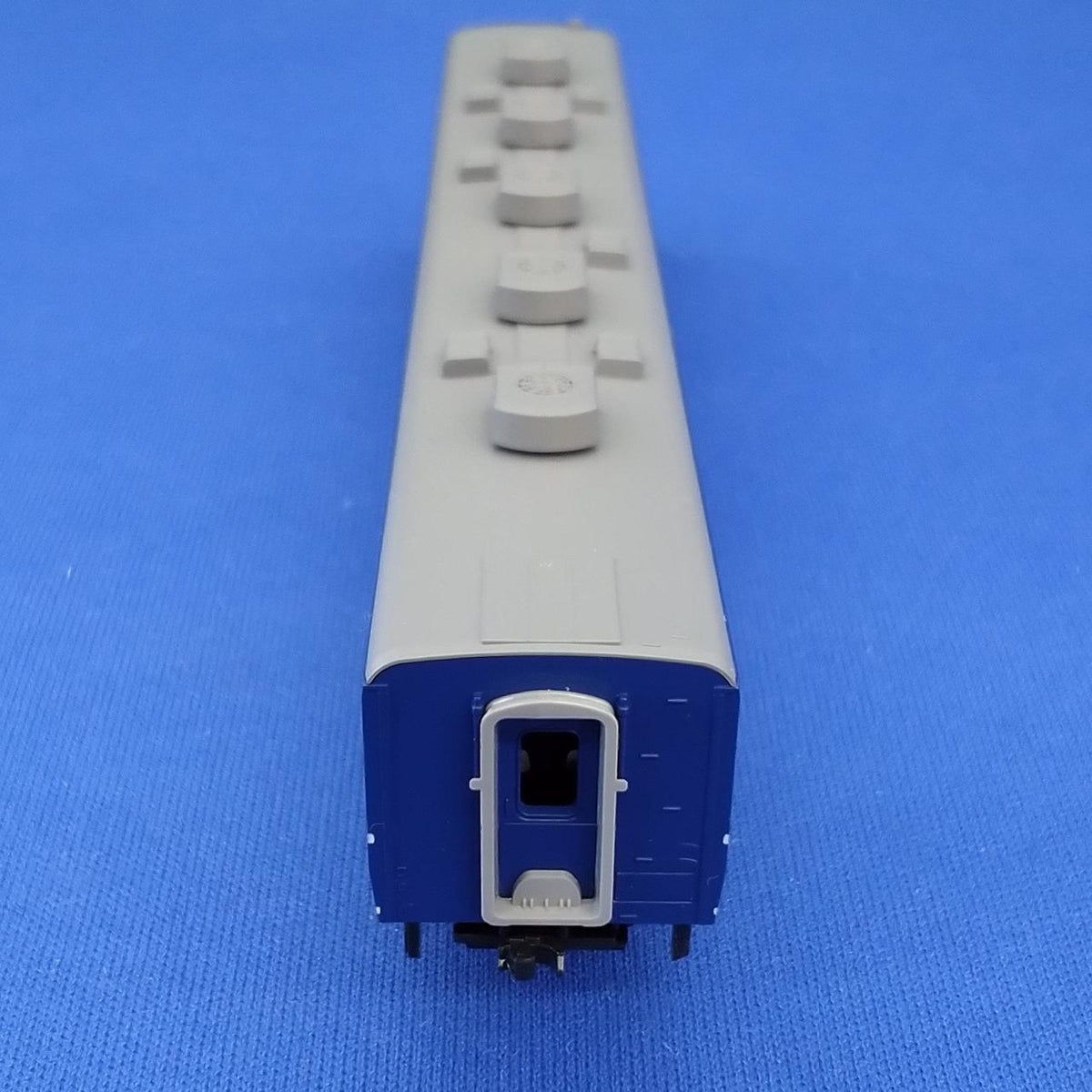 KATO 12 Series Express Passenger Cars JNR Specification 6 cars + 1 car set 10-1550 - Banzai Thrifting | BanzaiHobby