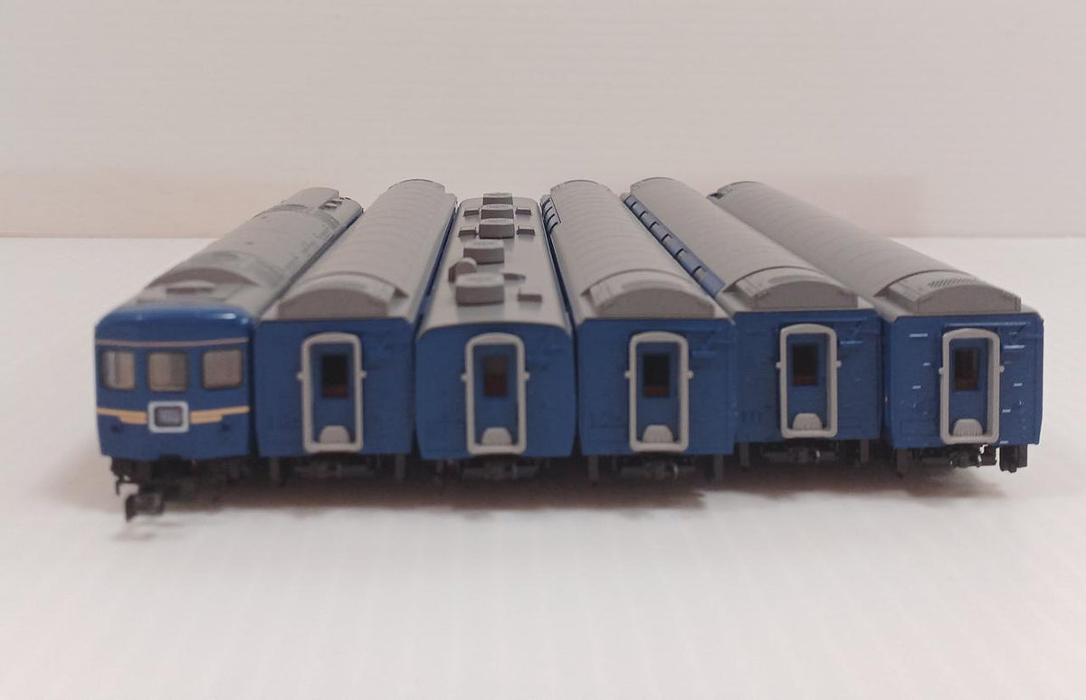 KATO N Gauge Hokutosei Deluxe Formation - Banzai Thrifting | BanzaiHobby