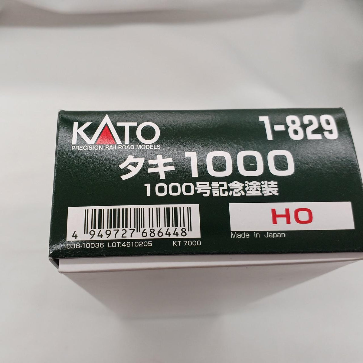 KATO HO Gauge 1-829 Taki 1000 1000th Unit Commemorative Paint - Banzai Thrifting | BanzaiHobby