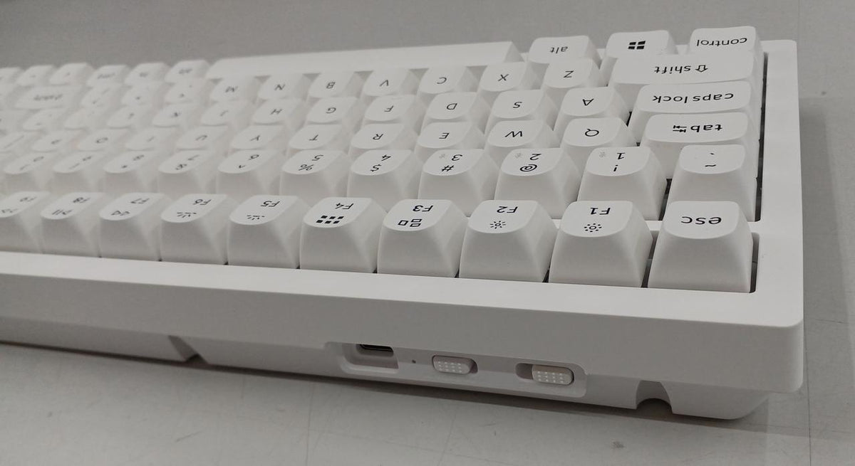 KEYCHRON Wireless Keyboard K4P-01 - Banzai Thrifting | BanzaiHobby