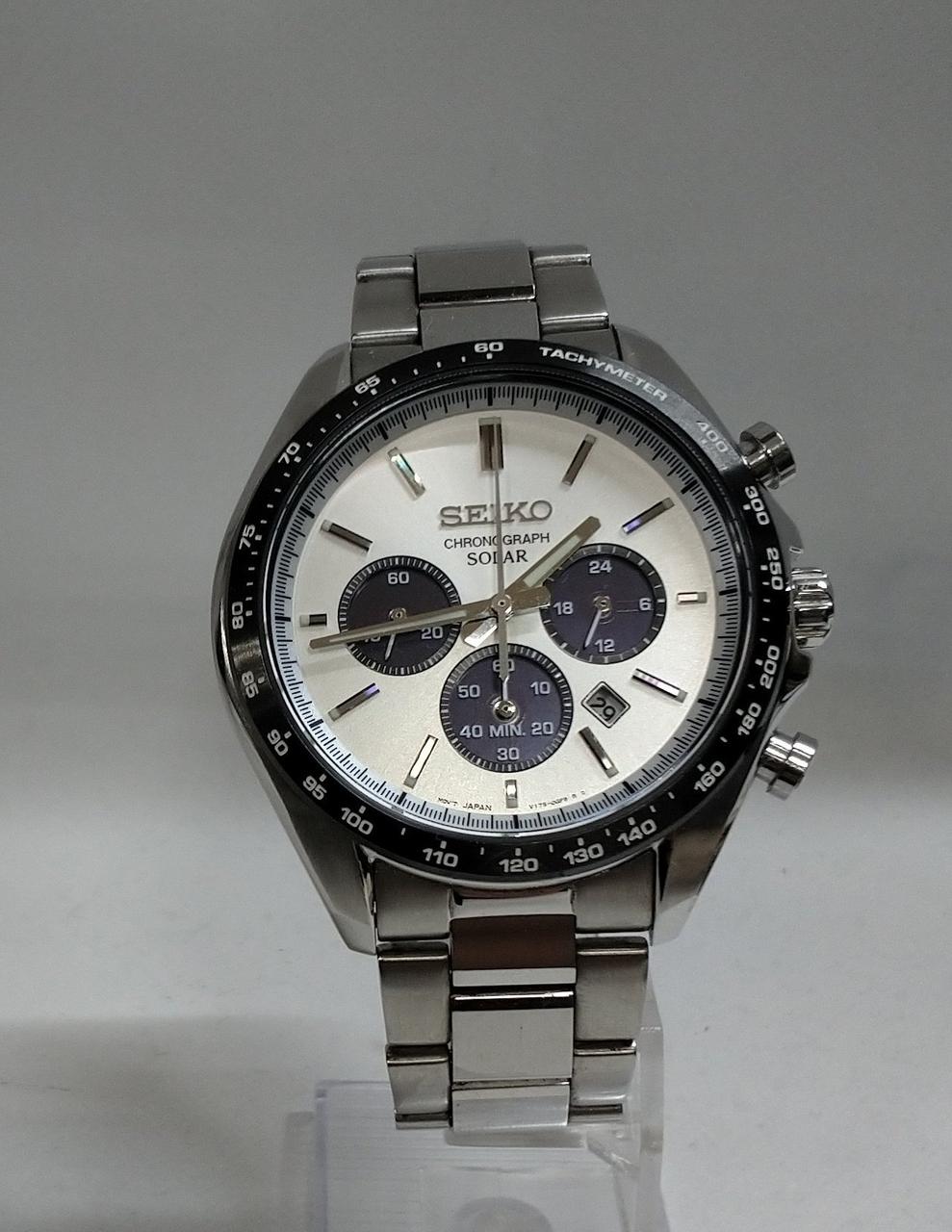 SEIKO Quartz Analog Wristwatch V175-0FA0 - Banzai Thrifting | BanzaiHobby