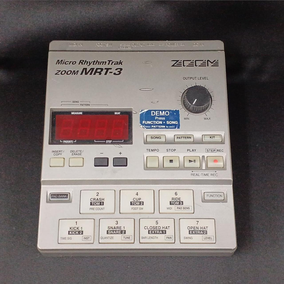 ZOOM Rhythm Machine MRT-3B - Banzai Thrifting | BanzaiHobby