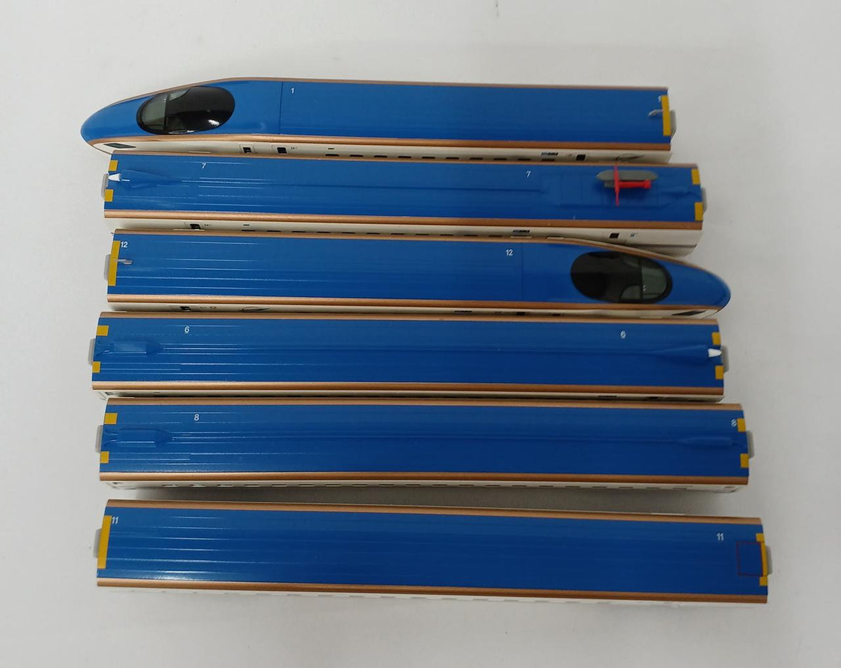 KATO N Gauge E7 Series Hokuriku Shinkansen Basic and Expansion Sets A and B 12-Car Set - Banzai Thrifting | BanzaiHobby