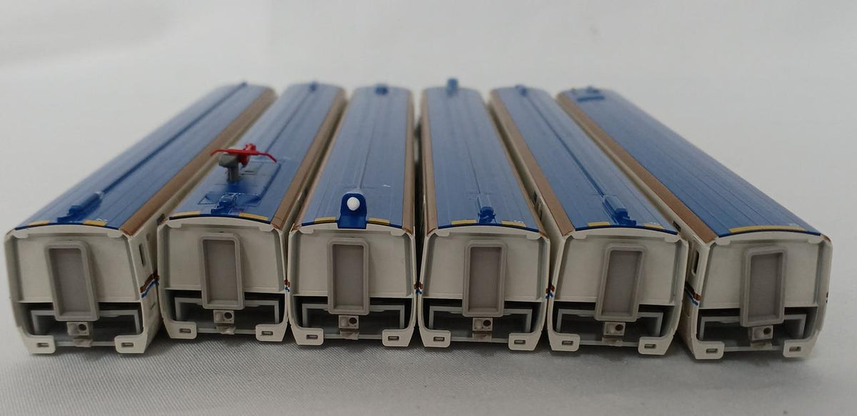 KATO N Gauge E7 Series Hokuriku Shinkansen Basic and Expansion Sets A and B 12-Car Set - Banzai Thrifting | BanzaiHobby