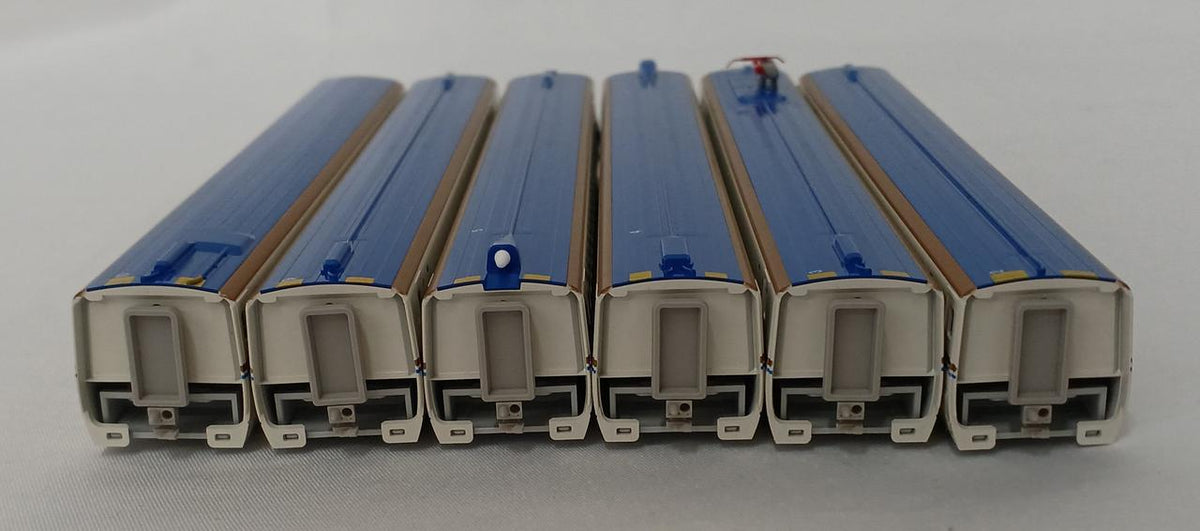 KATO N Gauge E7 Series Hokuriku Shinkansen Basic and Expansion Sets A and B 12-Car Set - Banzai Thrifting | BanzaiHobby