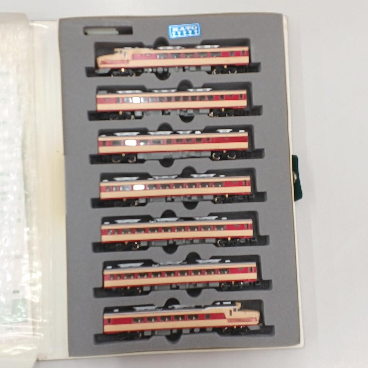 KATO N Gauge KiHa 81 Series Limited Express Diesel Car 10-901 - Banzai Thrifting | BanzaiHobby