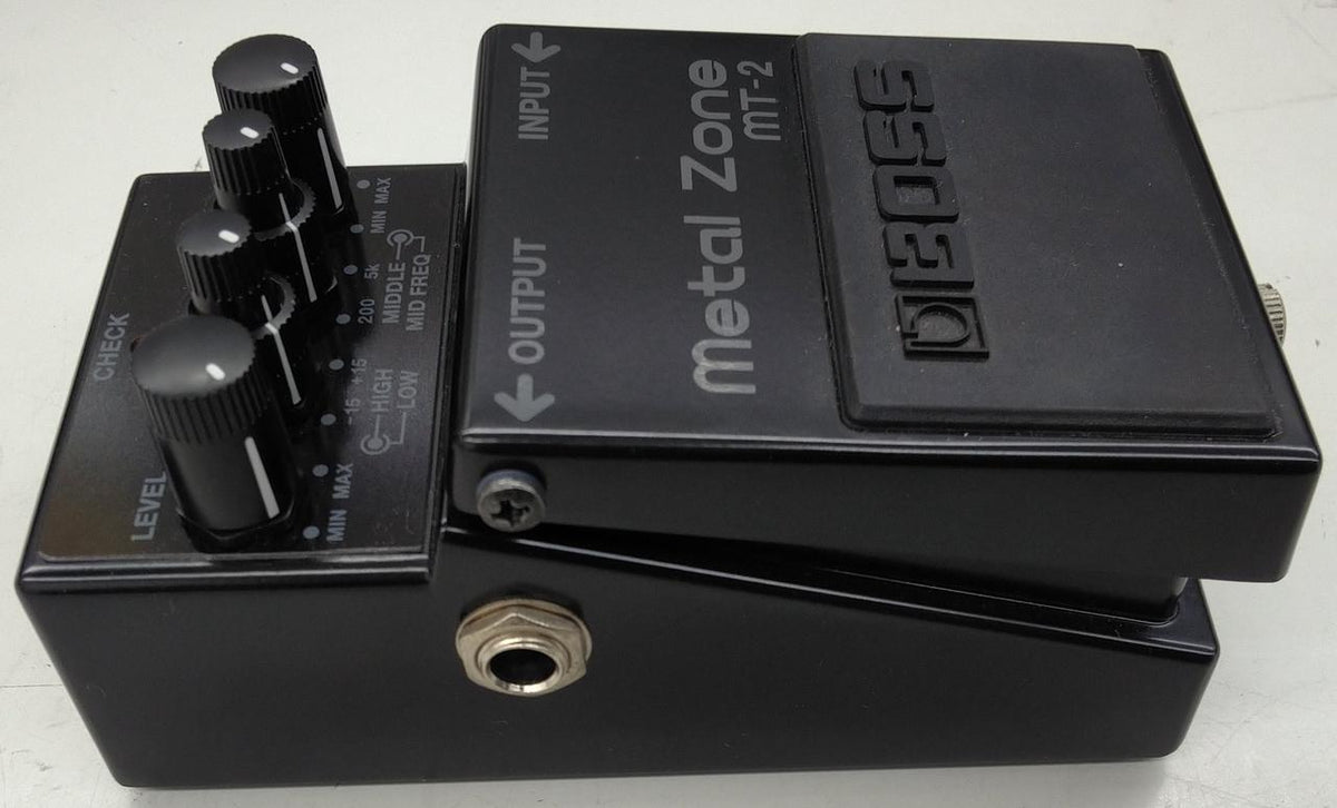 BOSS Effects pedal MT-2 - Banzai Thrifting | BanzaiHobby