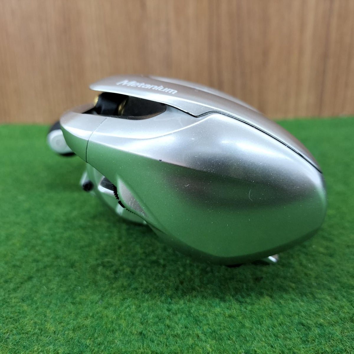 SHIMANO Baitcasting Reel METANIUM MGL HG - Banzai Thrifting | BanzaiHobby