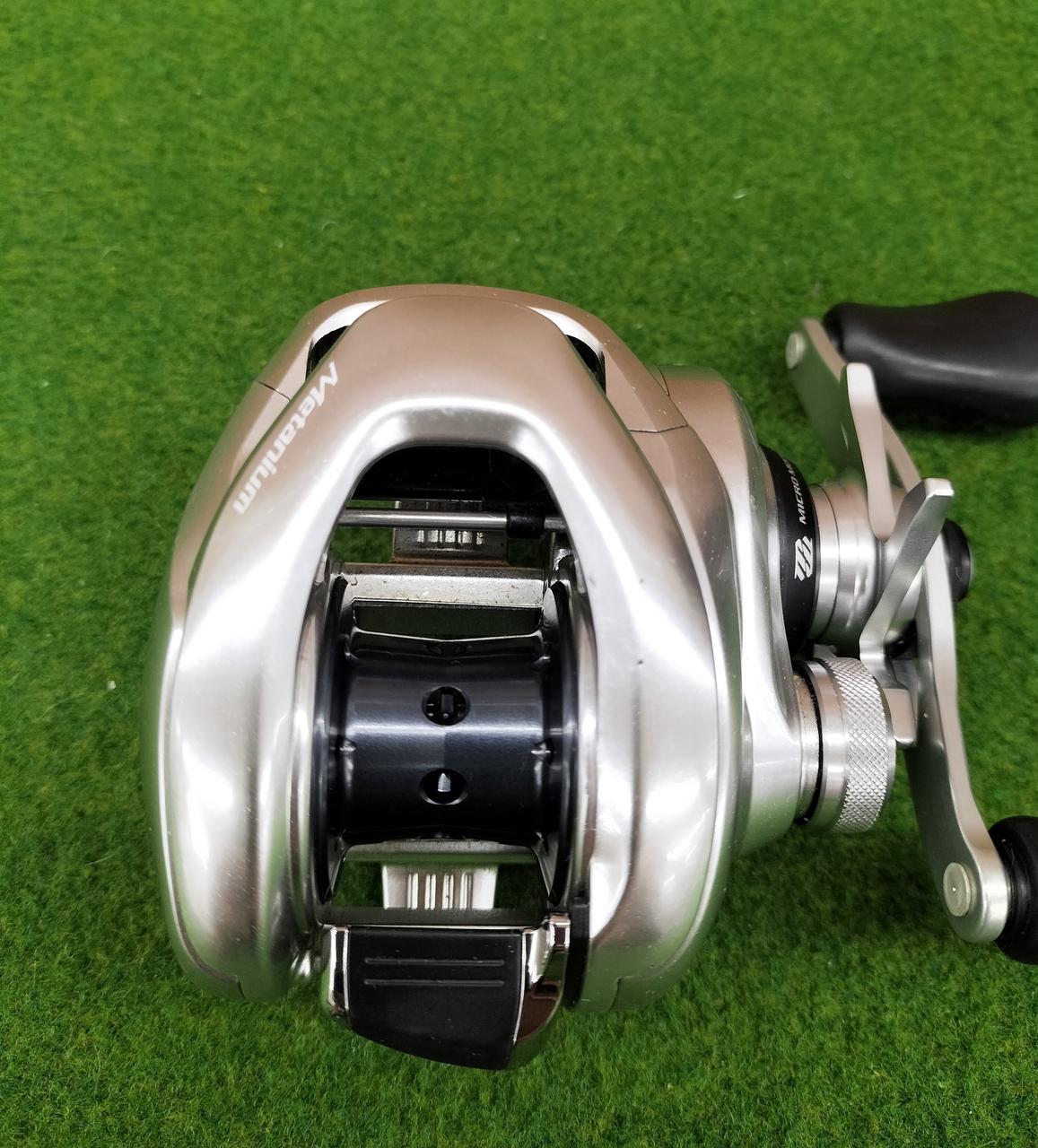 SHIMANO Baitcasting Reel METANIUM MGL HG - Banzai Thrifting | BanzaiHobby