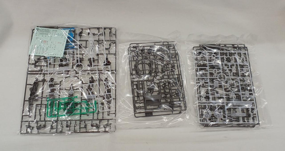 BANDAI Gunpla MGSD Gundam Base Limited Wing Gundam Zero Clear Card - Banzai Thrifting | BanzaiHobby