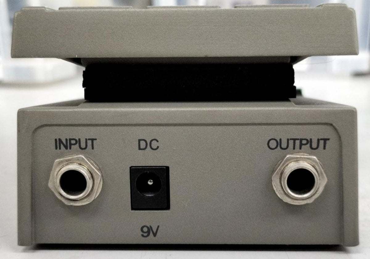 IBANEZ Wah Pedal WH10 - Banzai Thrifting | BanzaiHobby